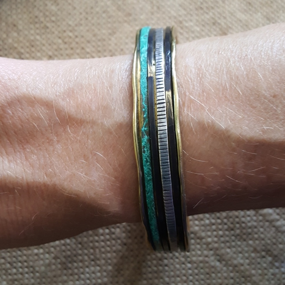 Isabella spinner bangle